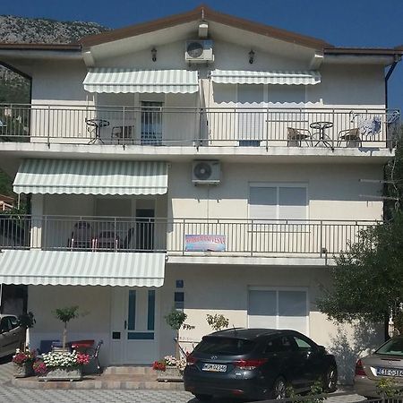 Apartment Vesna 포도카 외부 사진
